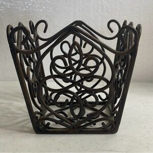 VTG Elegant Southern Living at Home Bronze Metal - Rosedale Plant Holder -MEDIUM